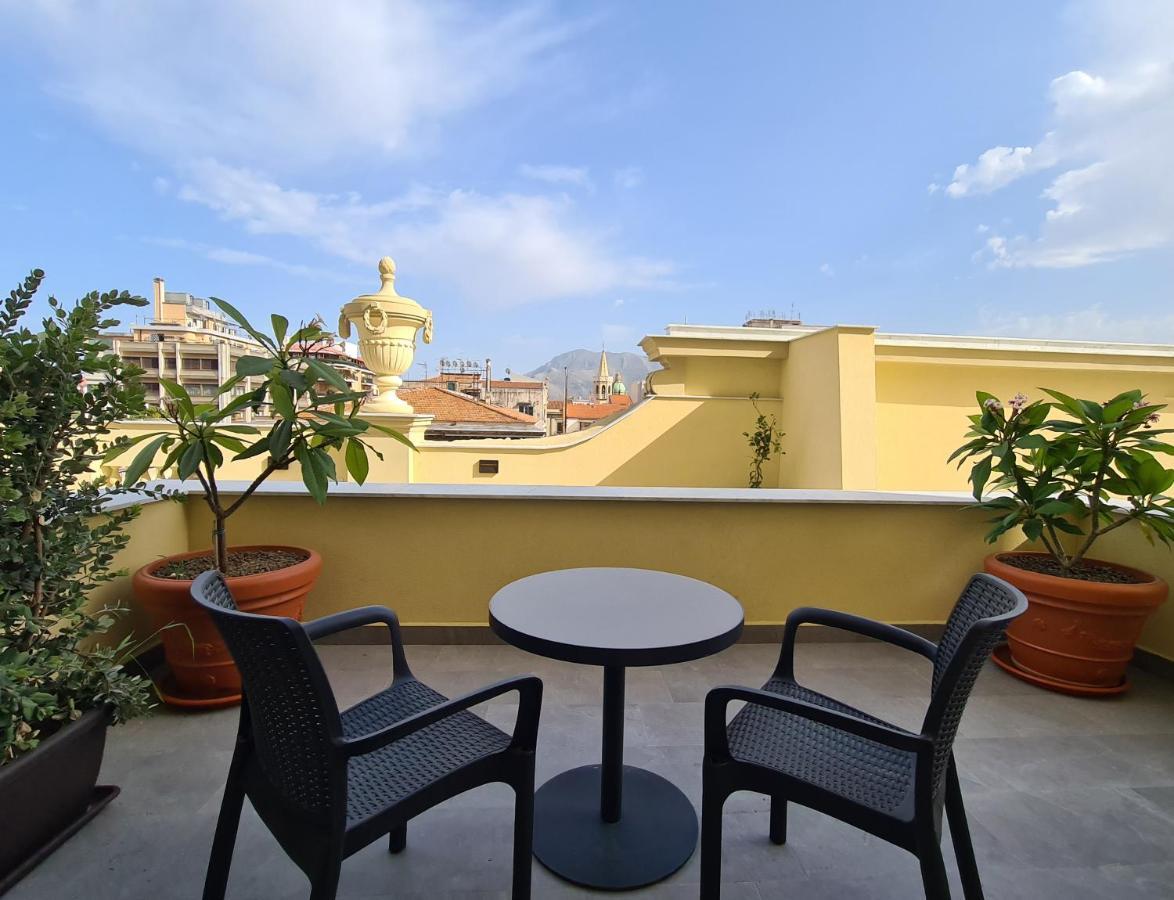 Grand Hotel Et Des Palmes Palermo Bagian luar foto Rooftop terrace
