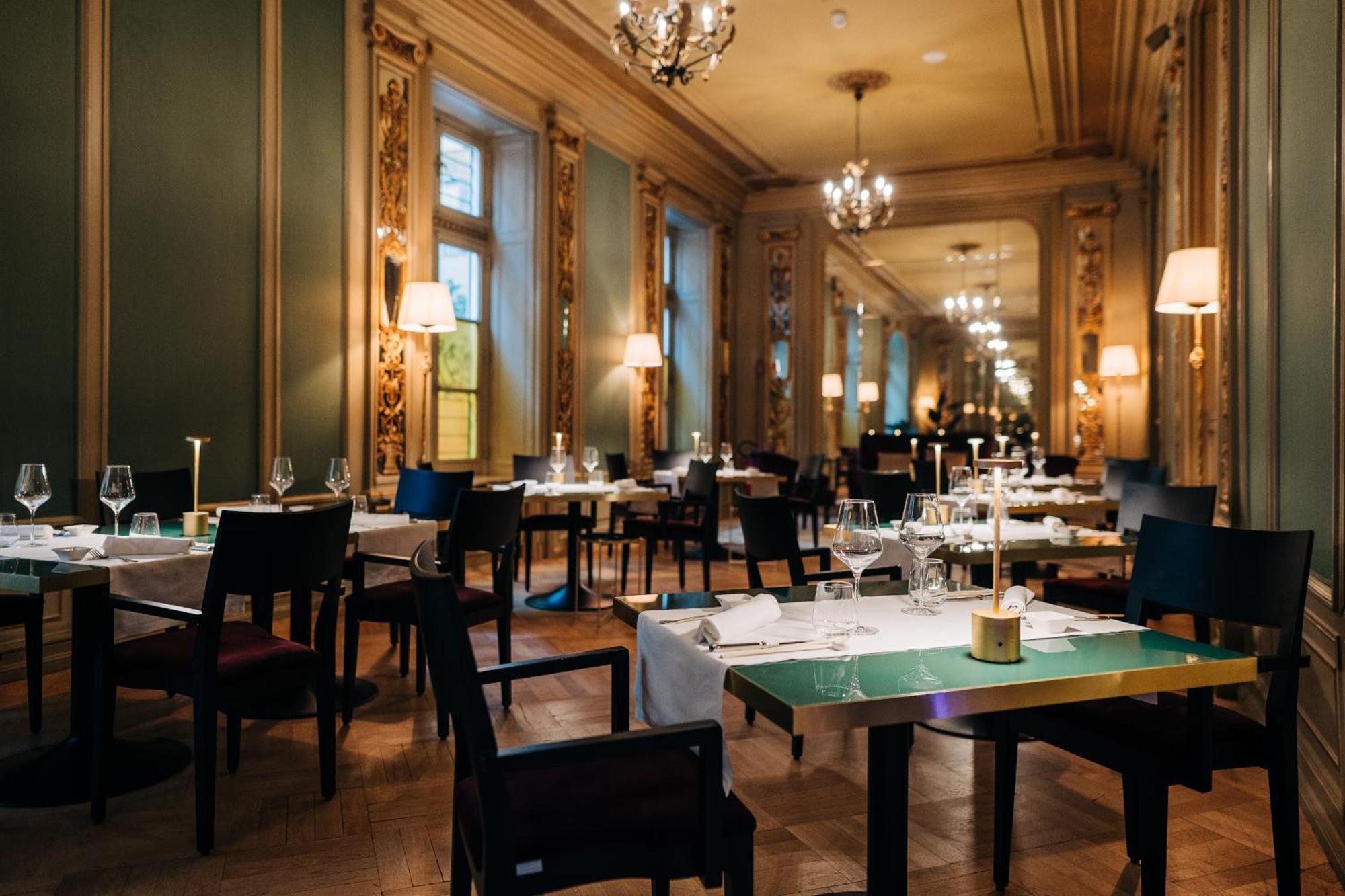 Grand Hotel Et Des Palmes Palermo Bagian luar foto Restaurant AOC