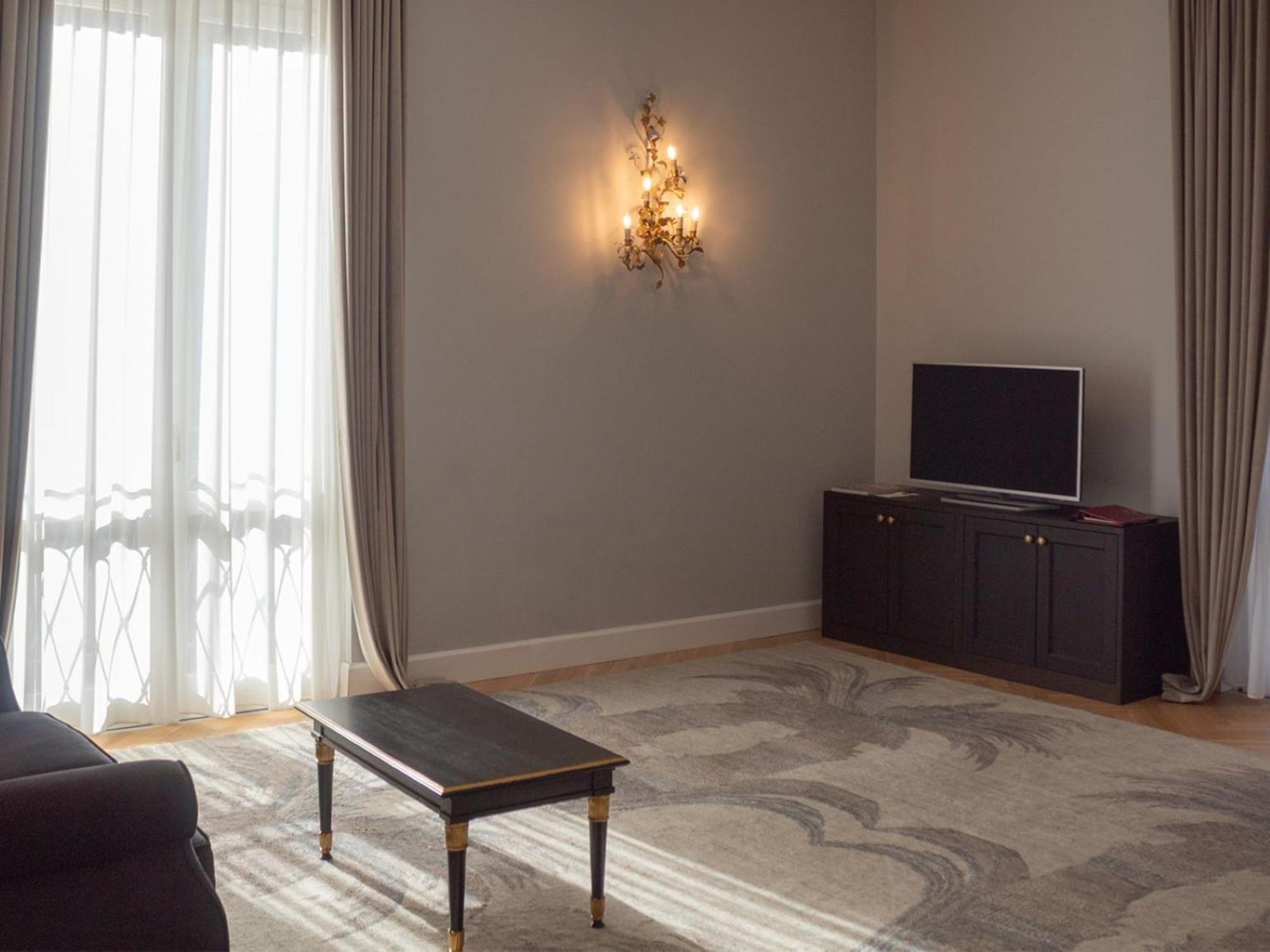 Grand Hotel Et Des Palmes Palermo Bagian luar foto